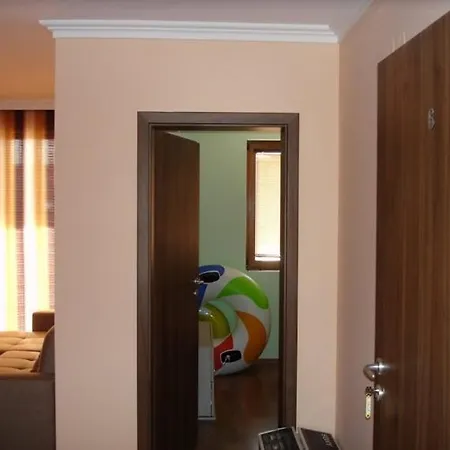 Kentavar, 2-х комнатные с видом на море, есть кухня, детская кроватка Apartment *