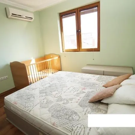 Apartamento Kentavar, 2-х комнатные с видом на море, есть кухня, детская кроватка *